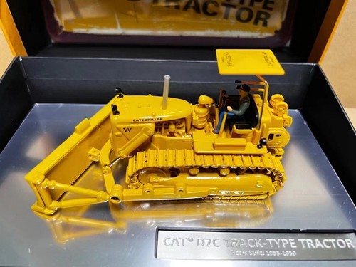 模型製作用品 CAT D7C TRACK-TYPE TRACTOR 85577 1:50 51cjoDp2e4L._UF894,1000_QL80_.jpg