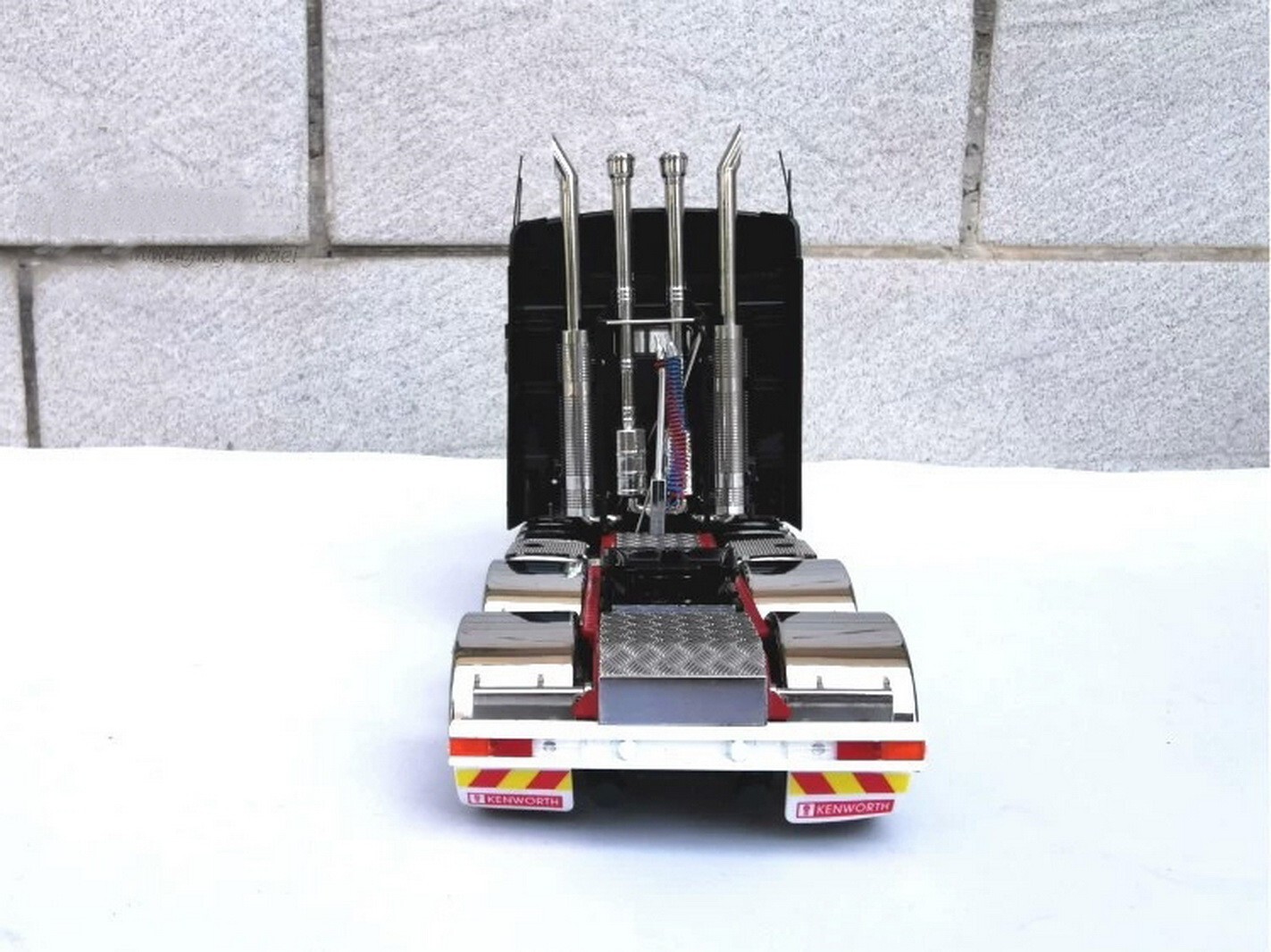 504-007 EXCLUSIVE 1/32 ケンワース K200 1/32 Kenworth K200 Prime Mover Truck Black Diecast Car Model