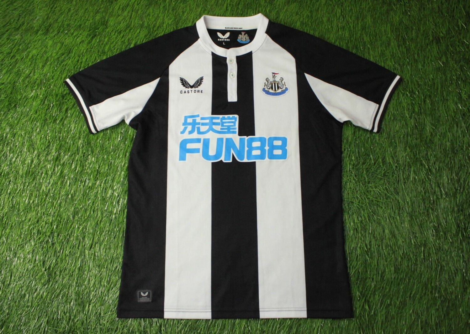 NEWCASTLE UNITED 2021/2022 FOOTBALL SHIRT JERSEY HOME