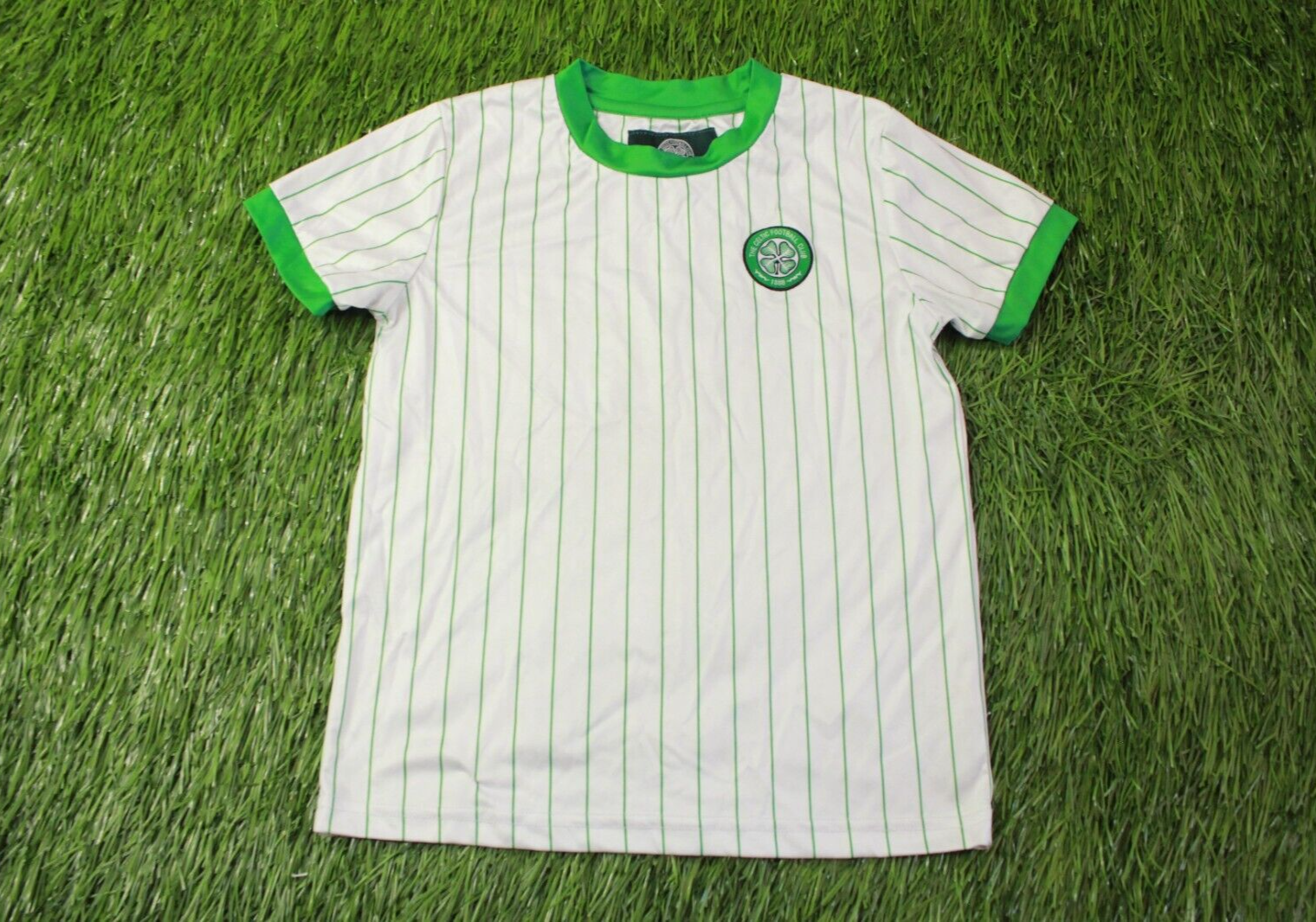 ウェア GLASGOW CELTIC SOCCER UNIFORM Amazon.com: New Balance Men's Celtic FC Short Sleeve Jersey