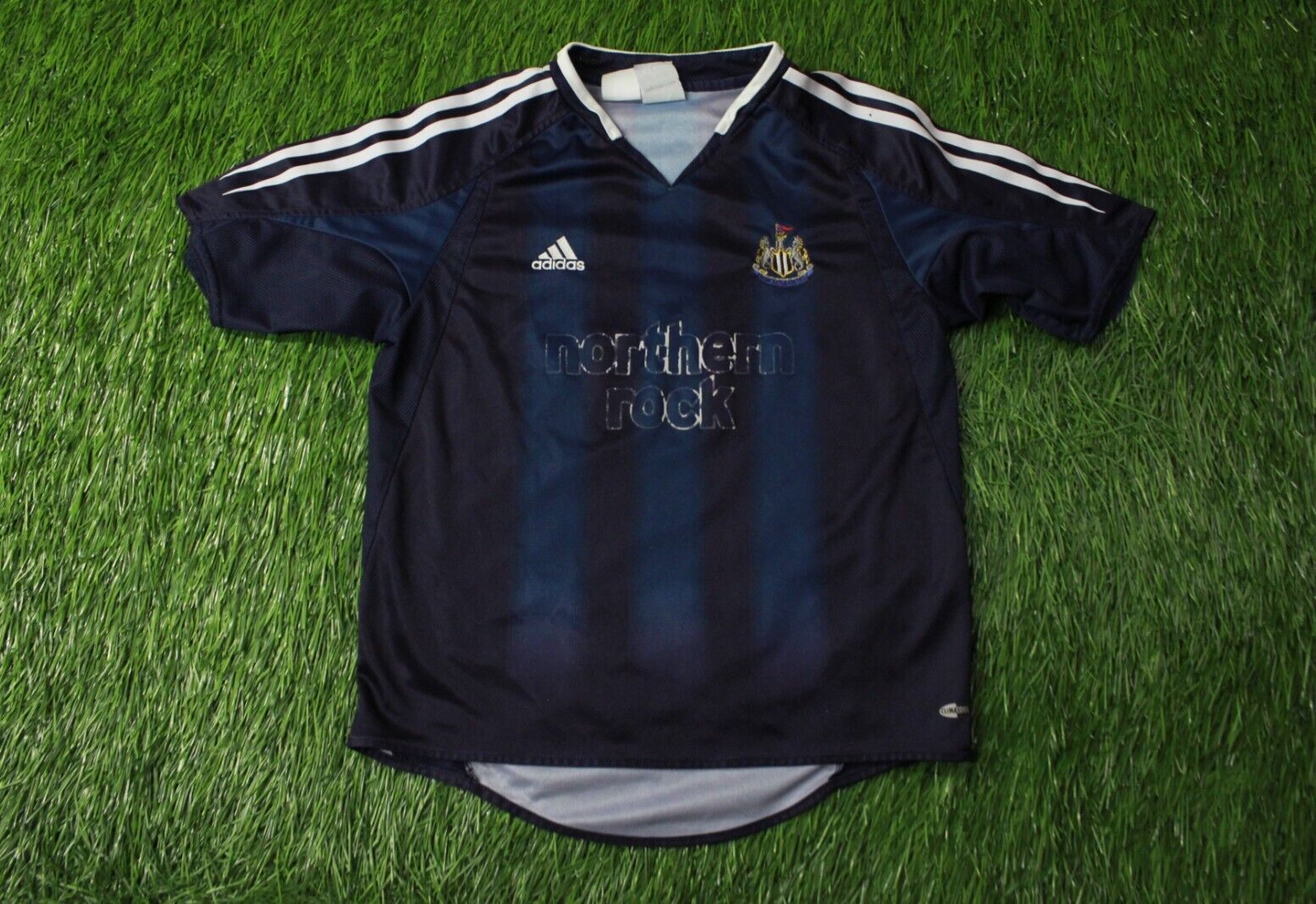NewcastleUnited adidasDNA T-Shirt Ｍ　未使用品 NEWCASTLE UNITED 2004-2005 FOOTBALL SHIRT JERSEY AWAY ADIDAS
