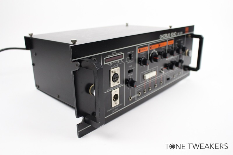 【希少】Roland SRE 555 CHORUS ECHO ローランド Unboxing My Roland Tape Echo SRE-555 - YouTube