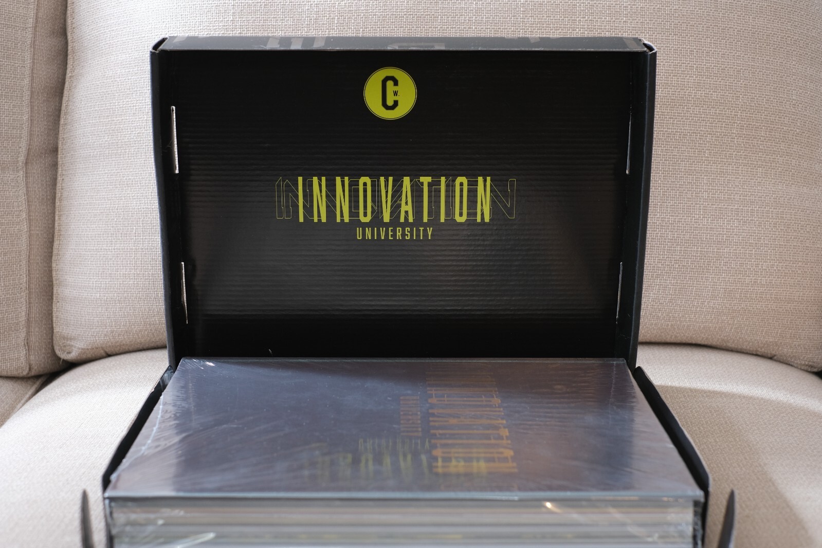 INNOVATION UNIVERSITY What The Ducks ブック Oregon Innovation University 