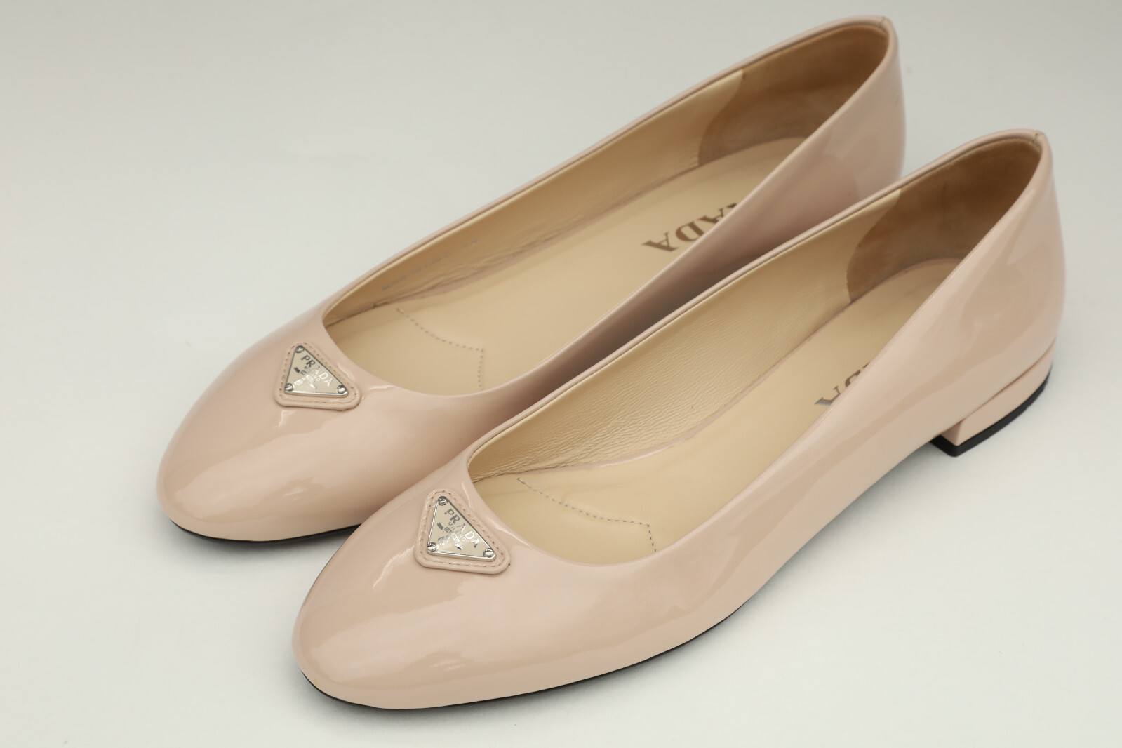 Prada Patent Leather Logo Ballerina Flat EU 40 - US 10 | eBay
