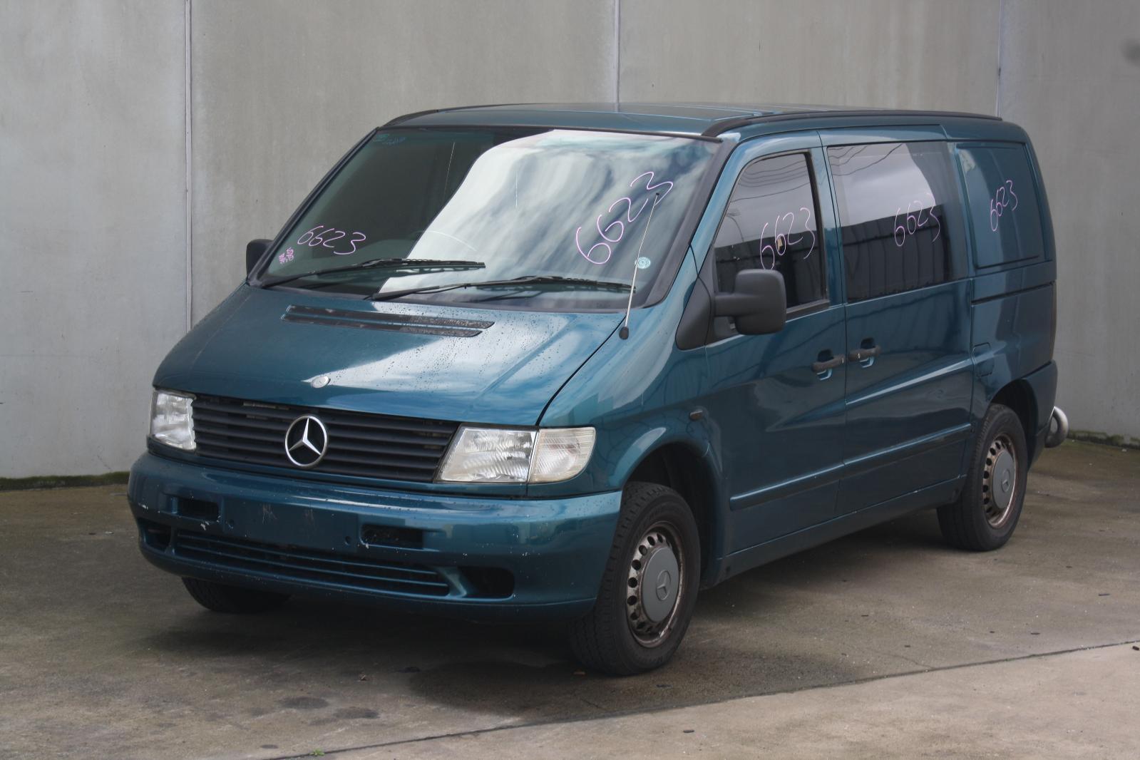 LEFT FRONT DOOR - MERCEDES VITO 2002