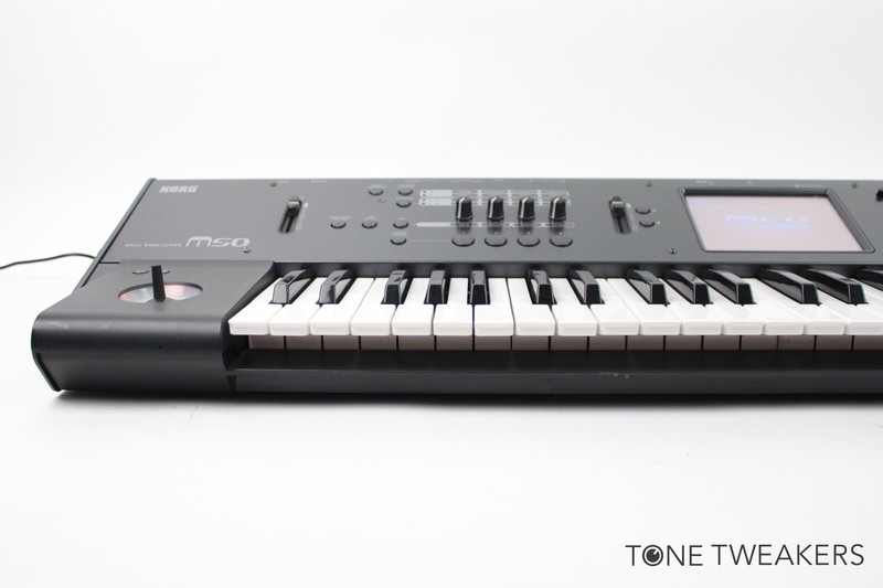 鍵盤楽器 KORG  M50 KORG M50 Workstation Keyboard Synthesizer BROKEN AS-IS for