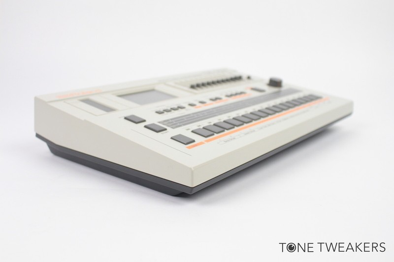 Roland TR-707 リズムマシン Roland TR-707 - Wikipedia