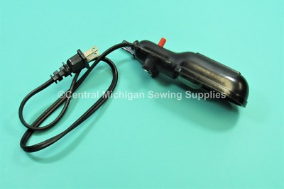 Replacement Light Fixture Fits Singer Models 15-88, 15-90, 15-91, 206, 306, 319