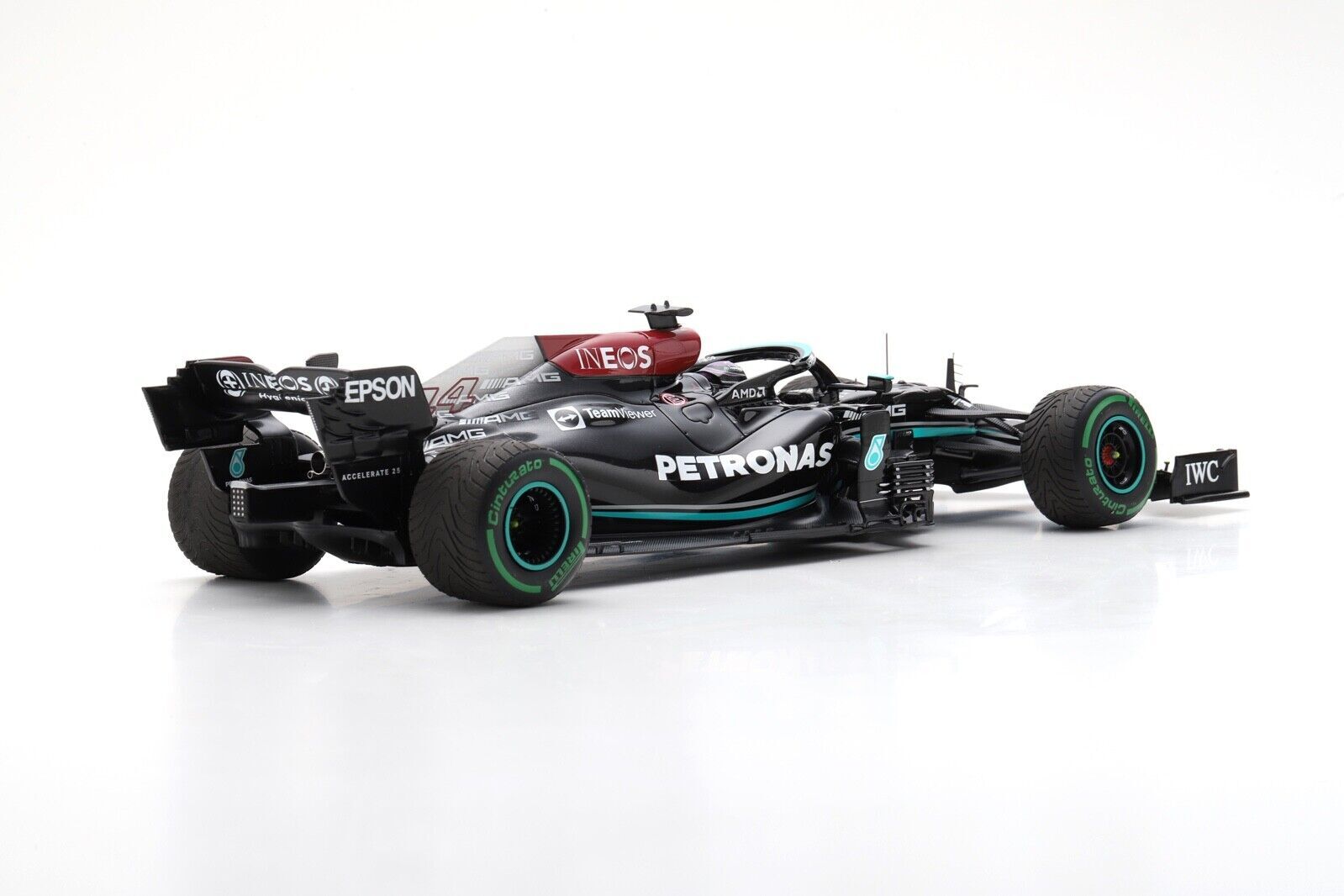 【未使用】Spark 1/18 Mercedes-AMG Petronas F1 Spark 1:18 Mick Schumacher Mercedes AMG F1 W14 #47 Tire