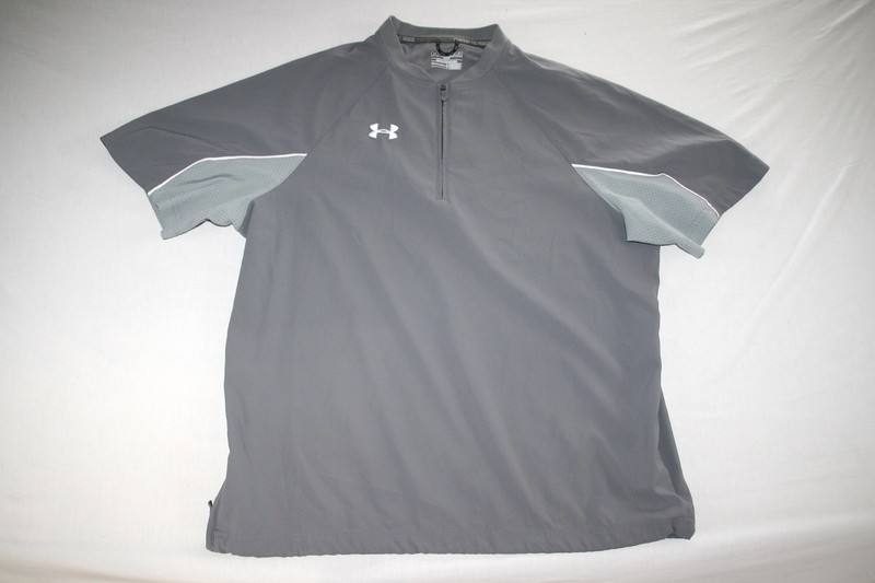 under armour wind shirt