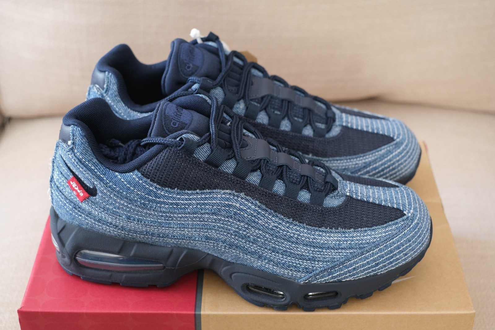 Levi's x Nike Air Max 95 OG Obsidian Indigo Blue Denim