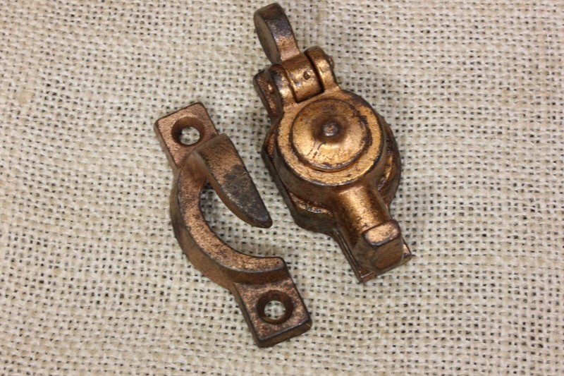 Window Sash Lock Teapot top rustic copper cast iron OLD vintage screws 1880’s
