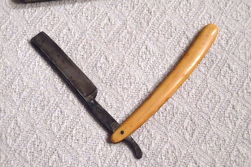 Vintage Straight Razor by Pavian Adams Cutlery Co. with Original Box !