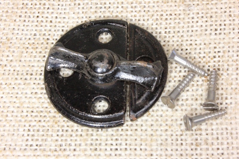 Old Cupboard Cabinet Door Turn Button Latch 1 3 4 Back Plate