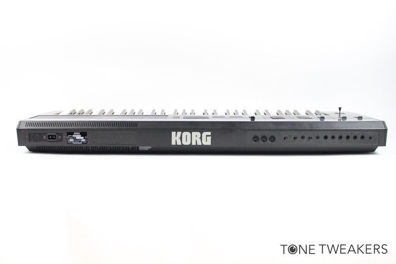 Korg DW-8000 1980s Digital Analog Synthesizer Keyboard midi