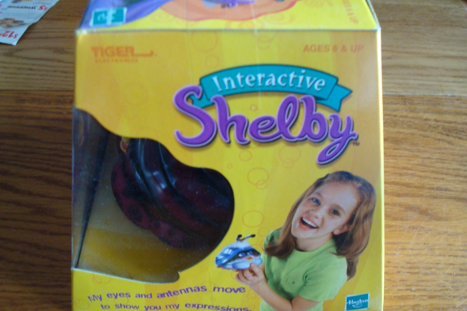 Shelby Clam Interactive Toy Hasbro Tiger Electronics 2001 New Unopened RED