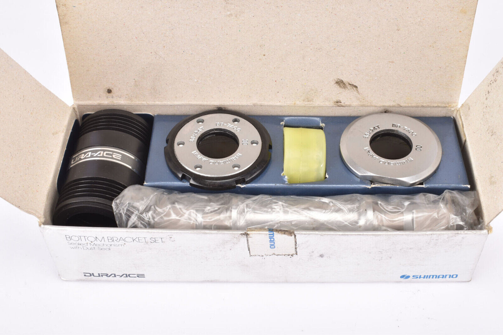 NOS / NIB Shimano Dura-Ace #BB-7400 bottom bracket in 113mm
