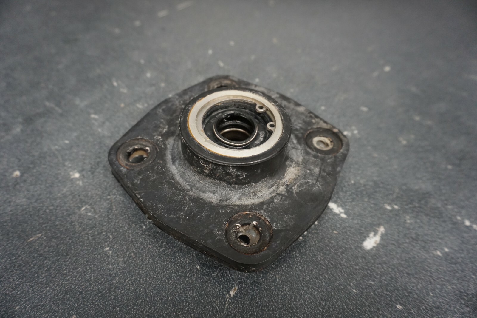 ytさま 1986-2021 Kawasaki OEM Driveshaft Bearing Housing Ass'y STX