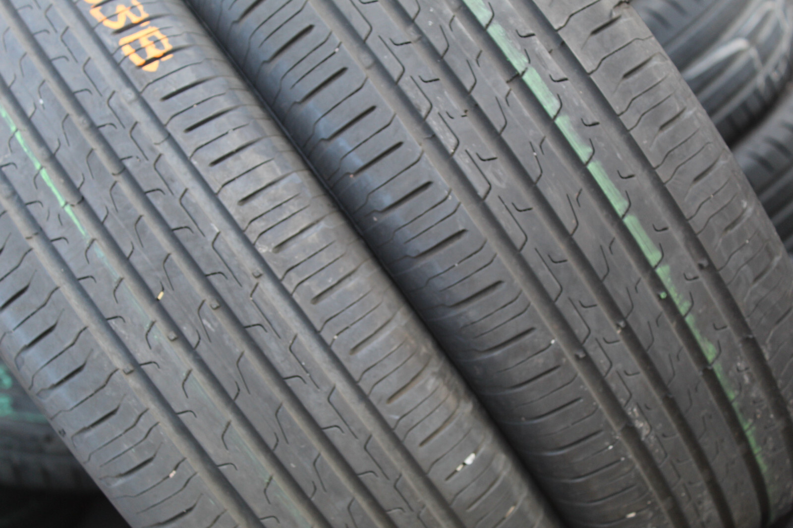 215 65 17 Continental, Eco Contact 6, 99V, x2 A Pair 6.0mm (F1_tyres) L3063