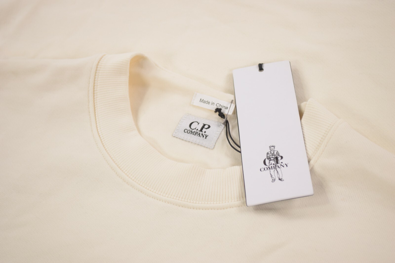 スウェット・トレーナー CP COMPANY CREAM COTTON SWEATSHIRT C.P. (CP) Company NWT Crew Neck Sweat Shirt Size L In Cream