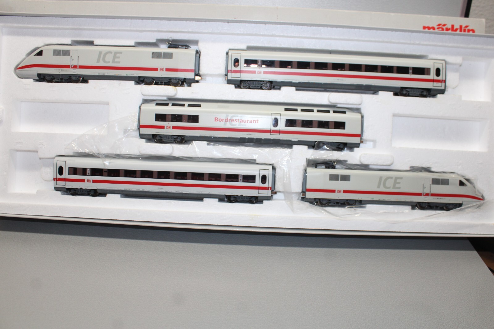 Märklin 37703 Mfx Digital Train Set ICE Series 401 DB AG