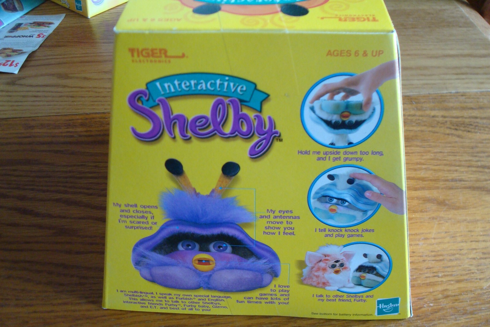 Shelby Clam Interactive Toy Hasbro Tiger Electronics 2001 New Unopened RED