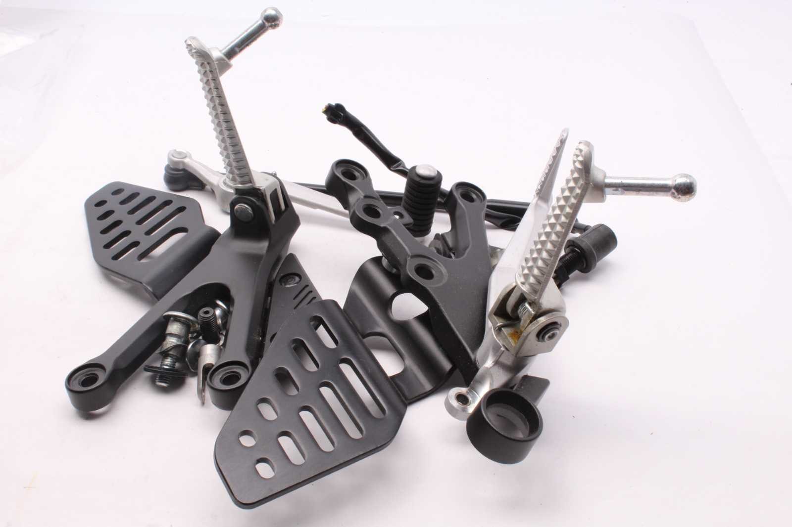 Footrest system driver left right front pedal Yamaha YZF R6 RJ11 06-07