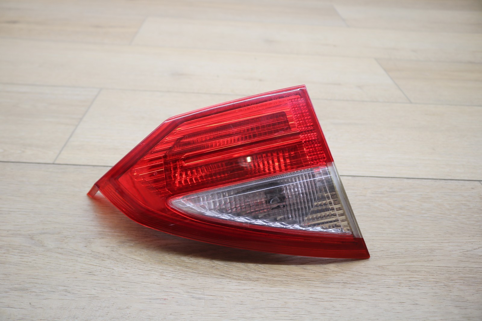 2014-2016 FORD FIESTA LEFT SIDE TAIL LIGHT (OEM)