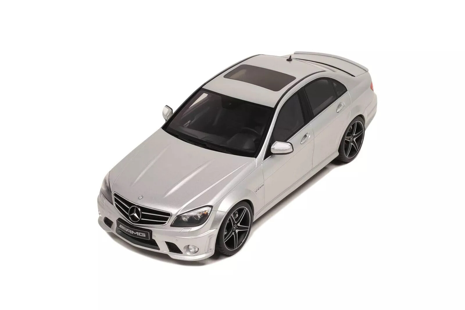 1/18 Mercedes Benz C63 AMG W204 2008 Silver Resin Model Car by GT