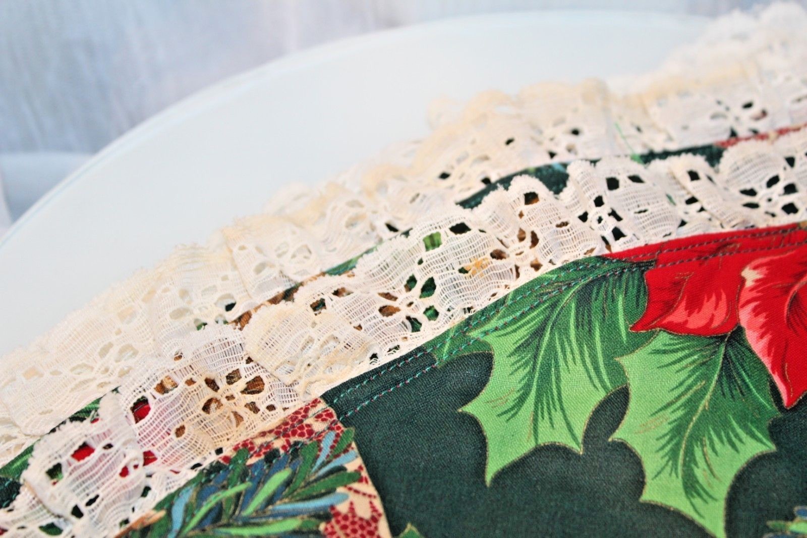 Vintage Placemats Holiday Set 6 Handmade Quilted Lace Christmas FLoral/FLower