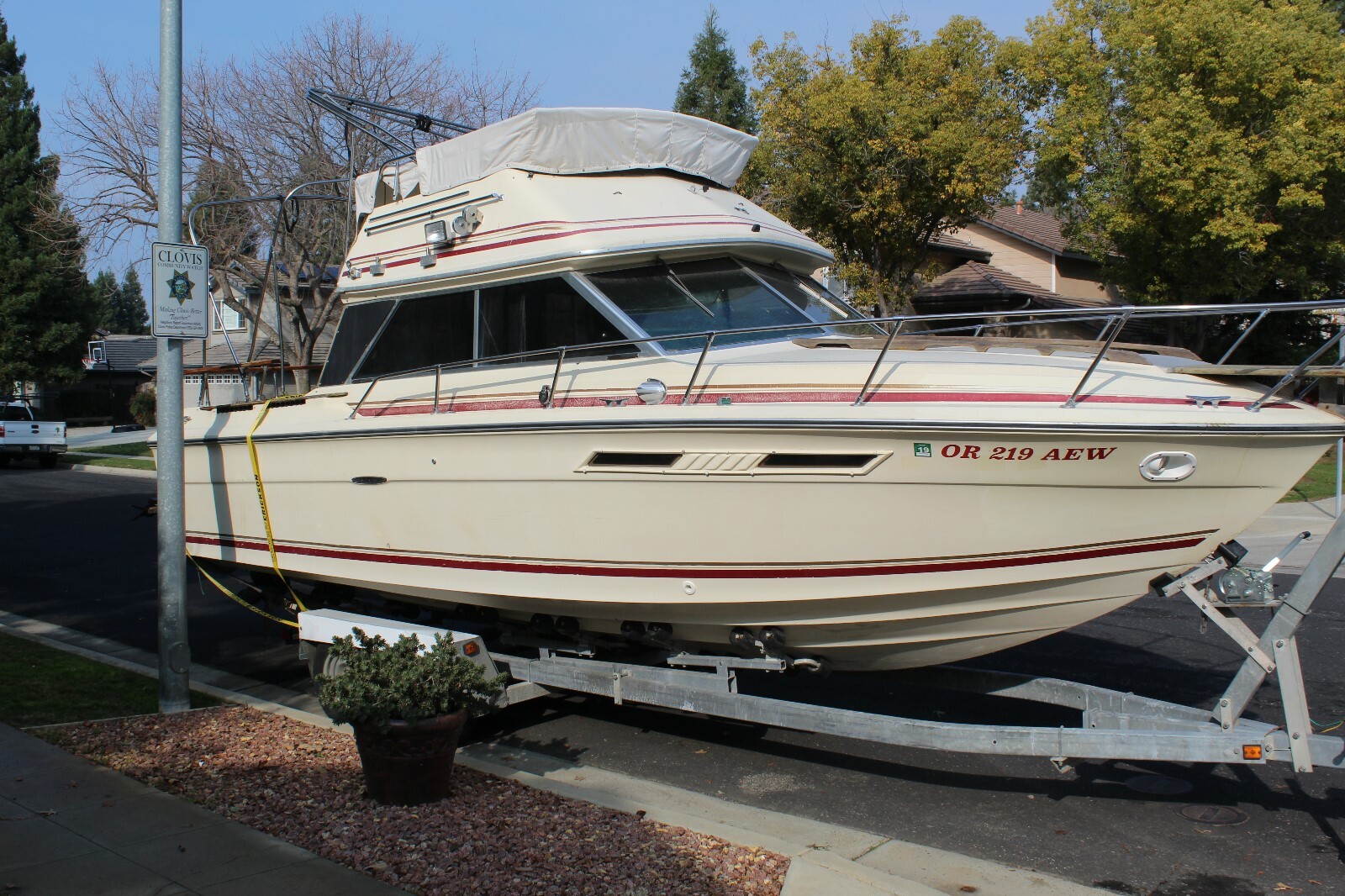 1980 Searay 270 Sedan Cruiser