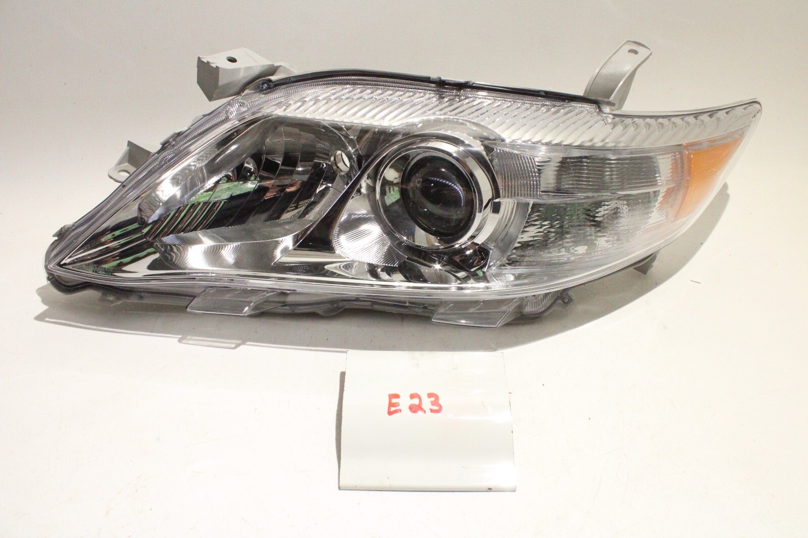2010-2011 Toyota Camry Headlight Assembly Left | 81150-06500