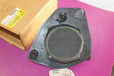 NOS GM Speaker RDO FRT. Part 10296642. Some wear from storage.