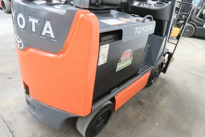 2015' Toyota 8FBCU25, 5,000# Electric Forklift, 48 Volt Battery, 3 Stage, 4 Way