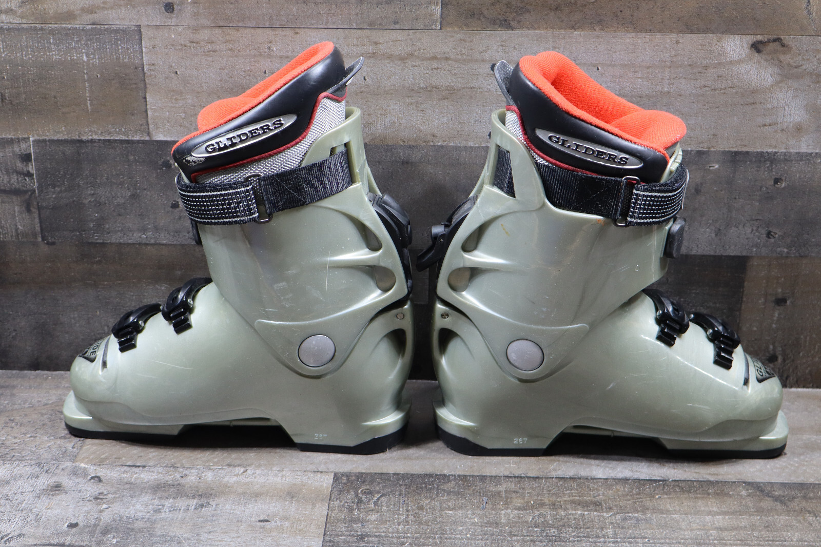 GEN FACTORY MonkeyGlideスキーブーツ Gen Factory Monkey Glide Aggressive Style Youth Ski Boots