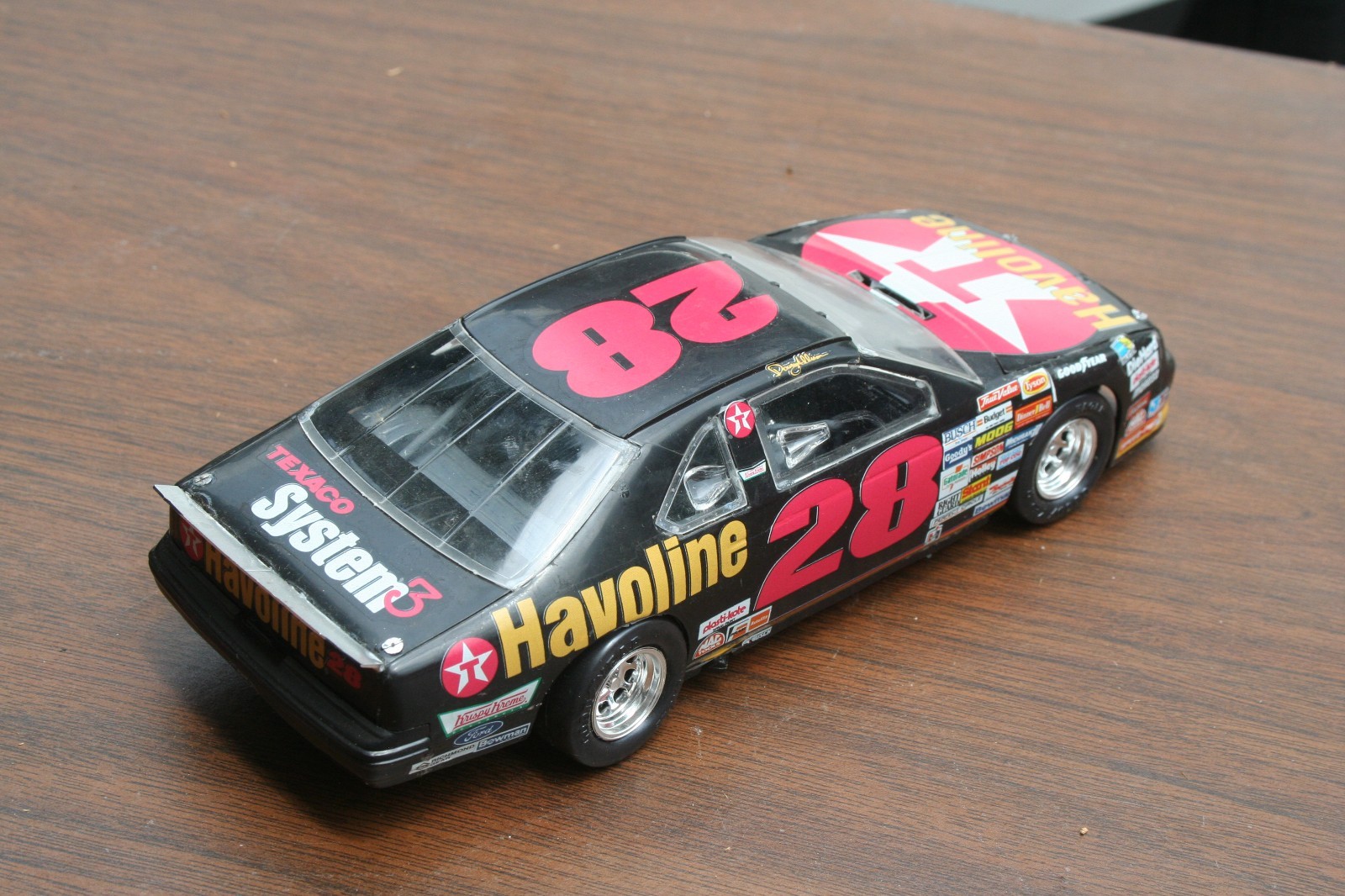 1990s 1/25th Scale Plastic Built Model Nascar #28 Davey Allison Texaco Ford