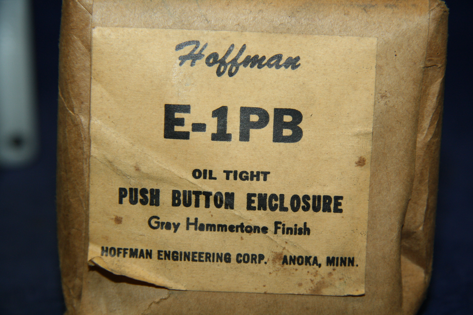Hoffman E-1PB Oil Tight Pushbutton Enclosure w/ Grey Hammertone Finish