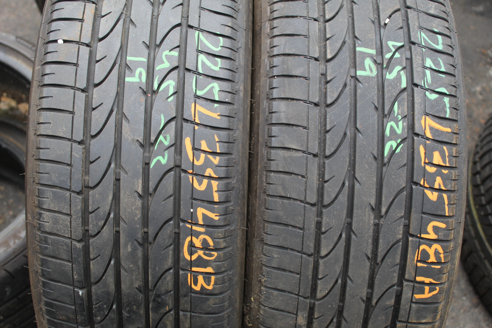 225 45 19 Bridgestone, Dueler HP, 92W, x2 A Pair 5.2mm (F1_tyres) L3548