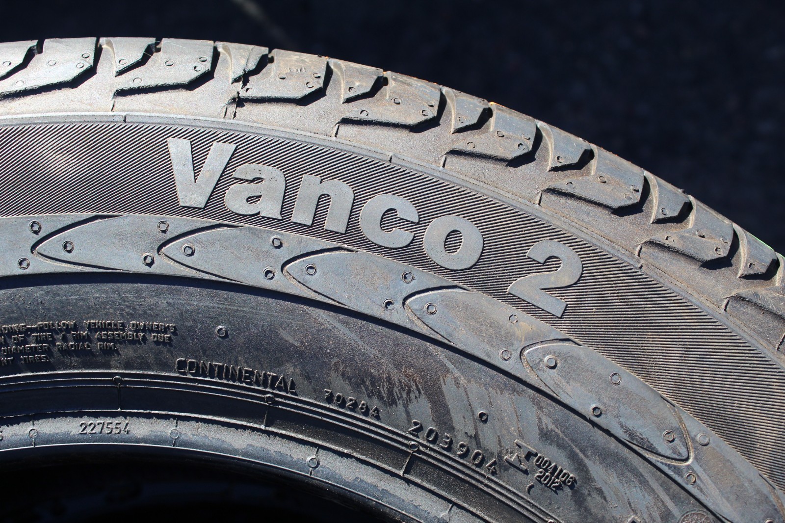 New 215 65 16C Continental, Vanco 2, 109/107T, x1 Tyre (F1_tyres) L3838