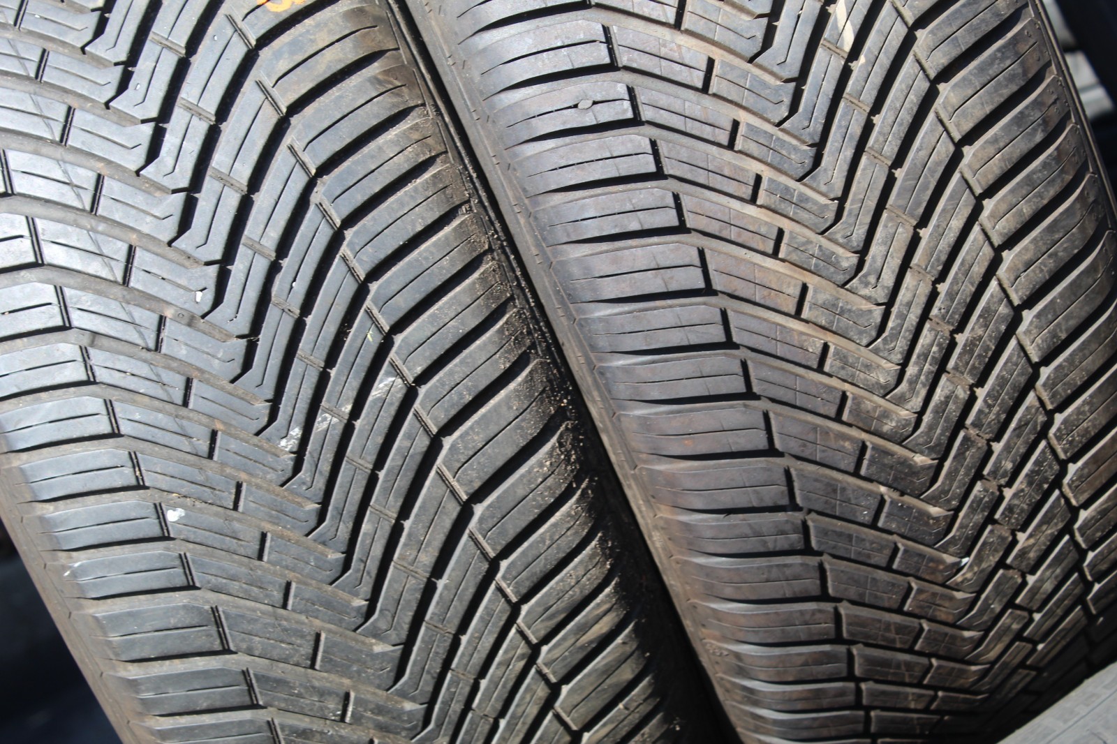 235 55 18 Continental, All Season, M+S, 100V x2 A Pair 7.2mm (F1_tyres) FO L3720