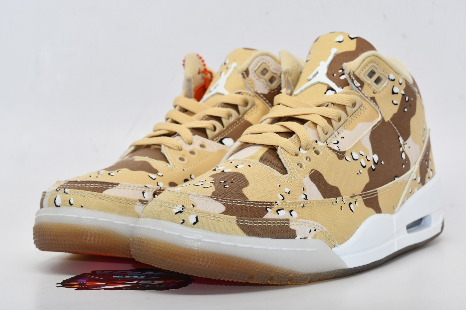 Pre-owned Jordan Women Air  3 Retro Wnba Desert Camo Style Hm4301-200 Size 11.5 In Multicolor