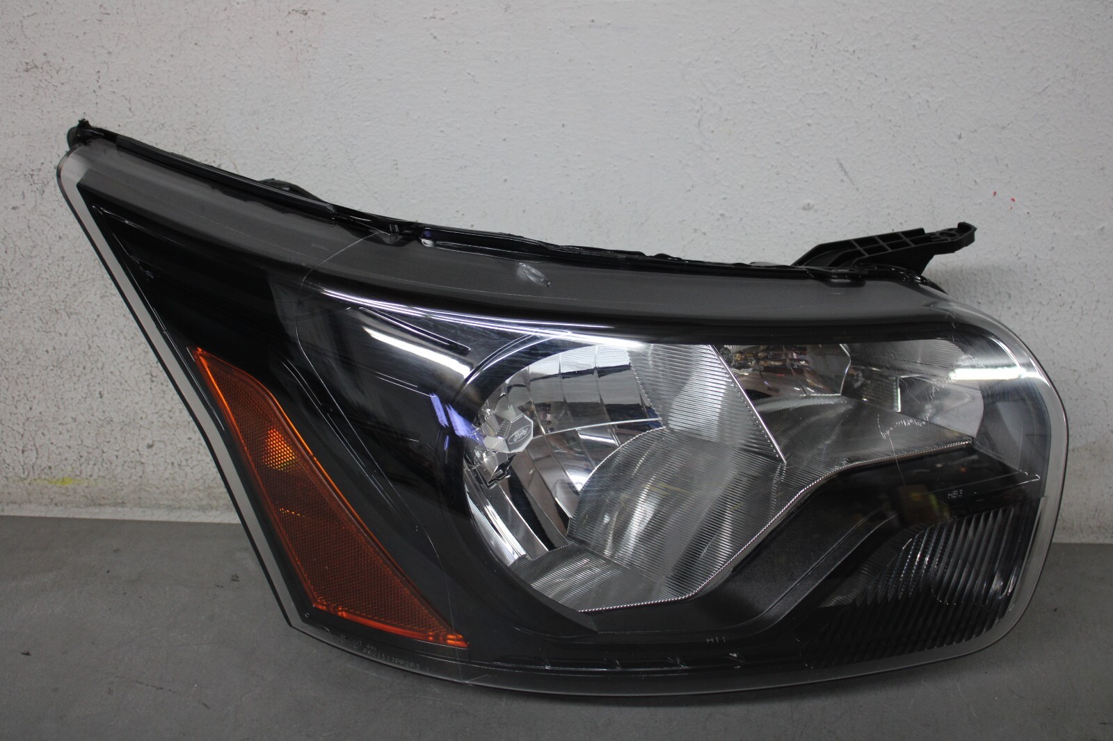 2016 2017 2018 2019 2020 2021 FORD TRANSIT RIGHT SIDE HALOGEN HEADLIGHT BLACK