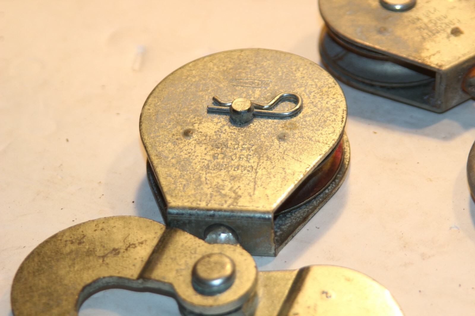 Stanley/National N225-623 2-1/2 inch Scissor Hook Single Pulley + 2 others