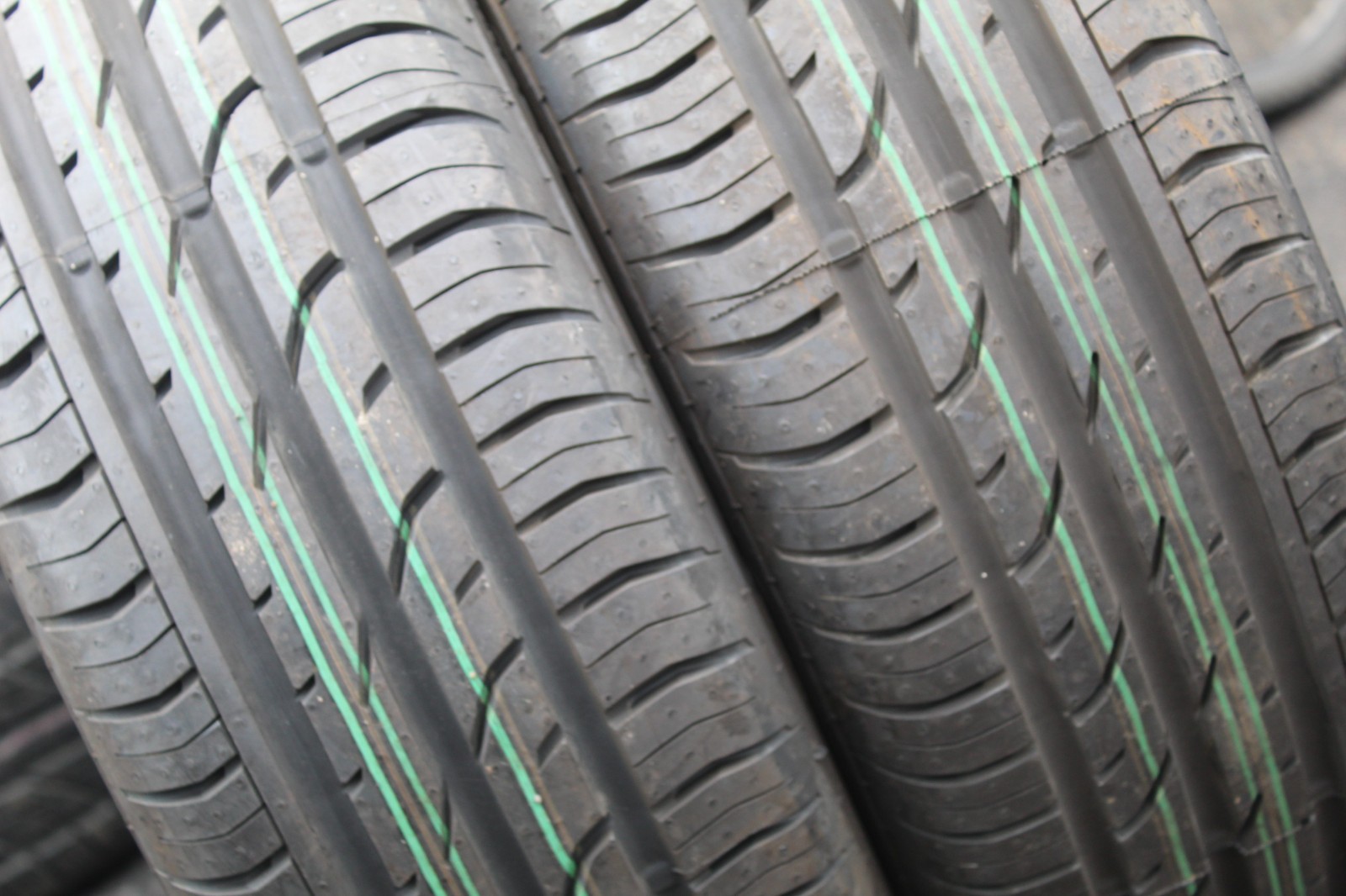 New 205 60 16 Continental, CPC 2, XL, C-Seal, 96H, x1 Tyre (F1_tyres) L3683