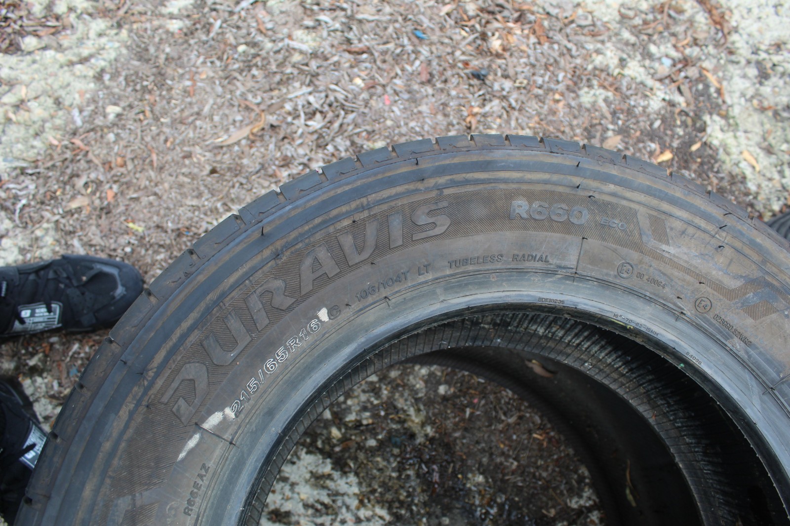 New 215 65 16C Bridgestone, Duravis, 106/104T, x1 Single Tyre (F1_tyres) X95