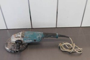 Углошлифовальная машина makita ga9020