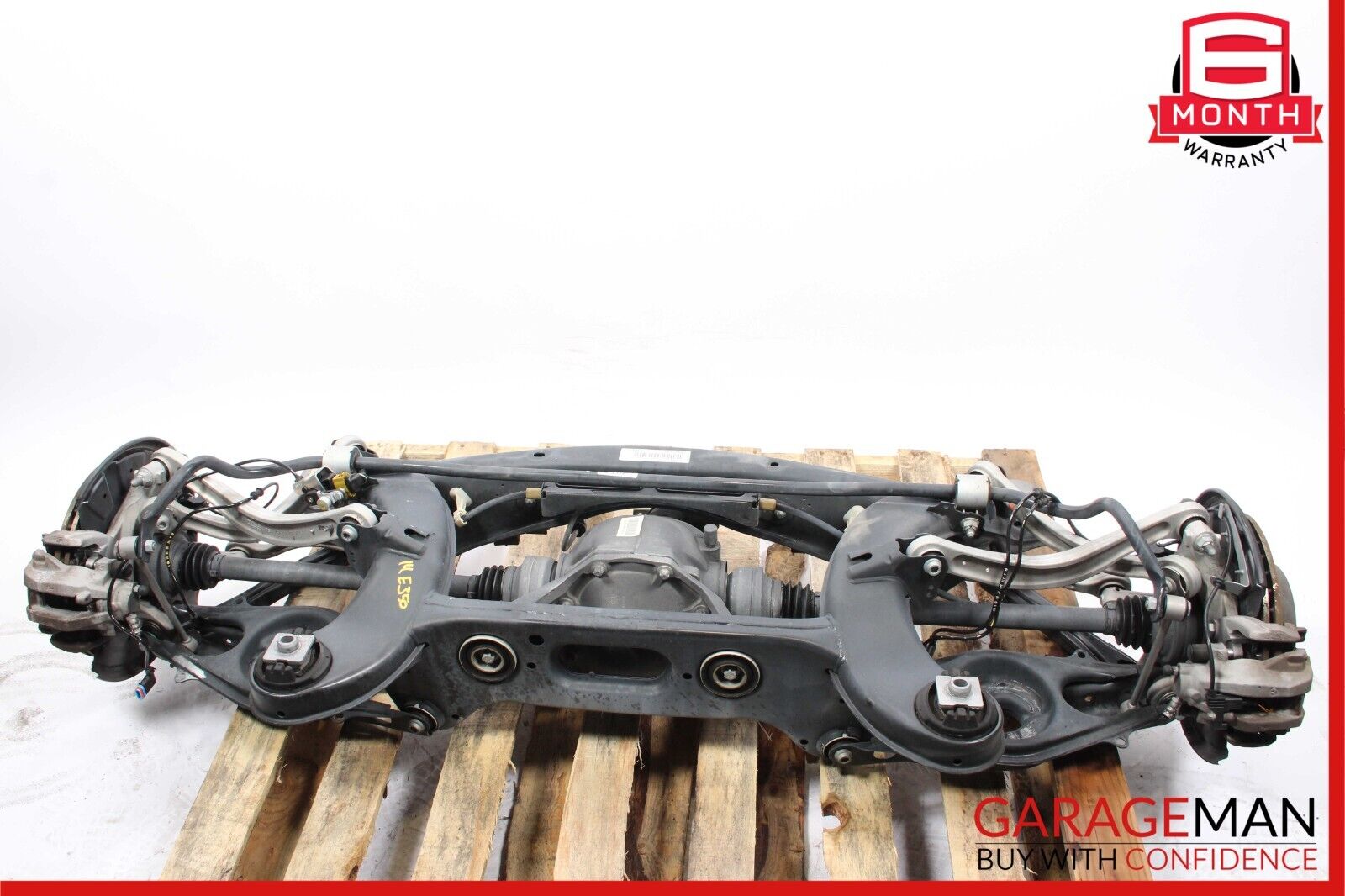 10-16 MERCEDES W207 W212 E550 Rear Subframe Differential 10-16 MERCEDES W207 W212 E550 Rear Subframe Differential