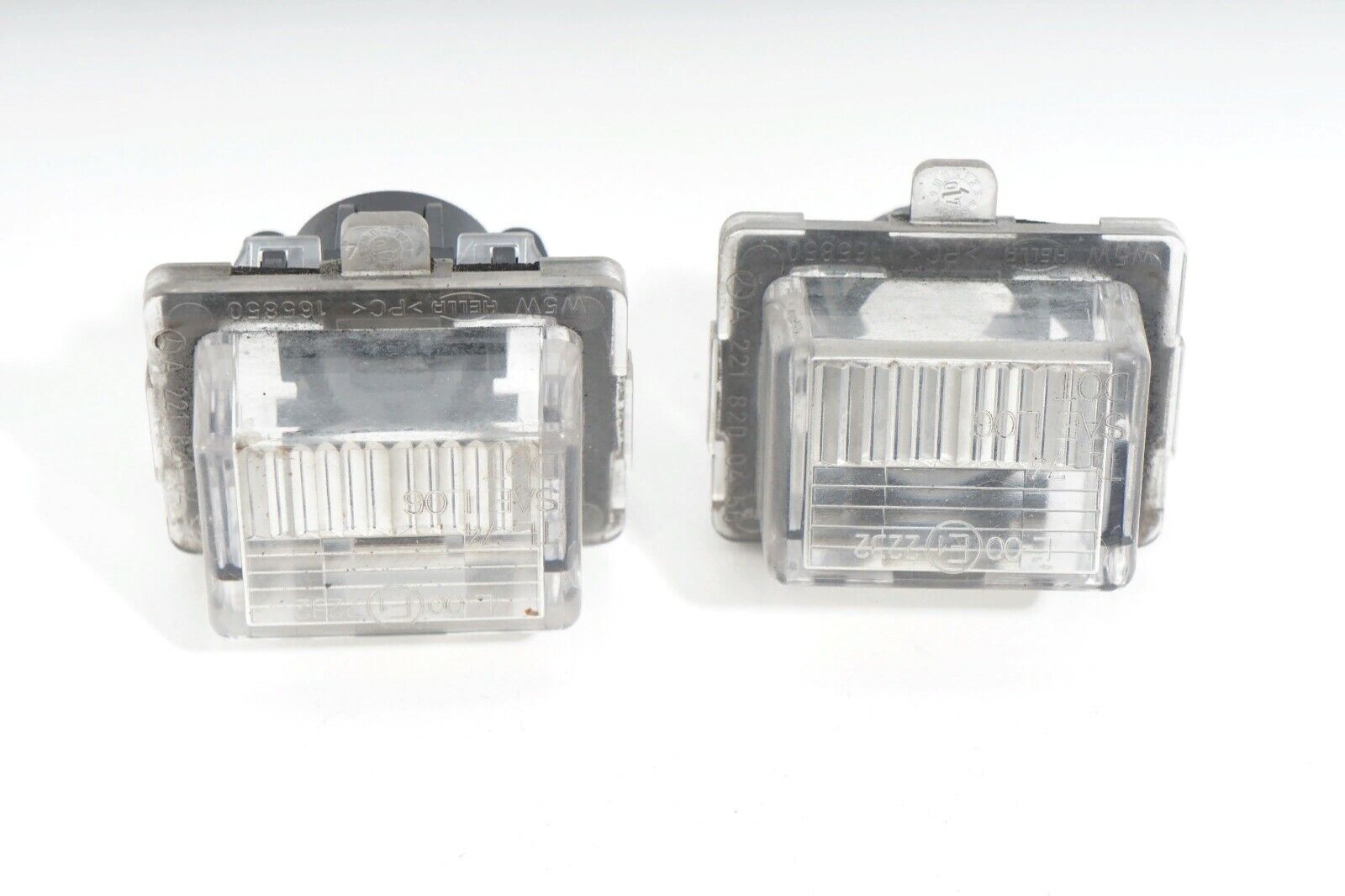 07 08 09 MERCEDES-BENZ S550 REAR LICENSE PLATE LIGHT 07 08 09 MERCEDES-BENZ S550 REAR LICENSE PLATE LIGHT