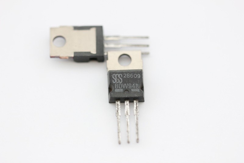 Bdw94b Sgs Transistor Nos (Ancien Stock Neuf) 1 Pc. C234u28f060416