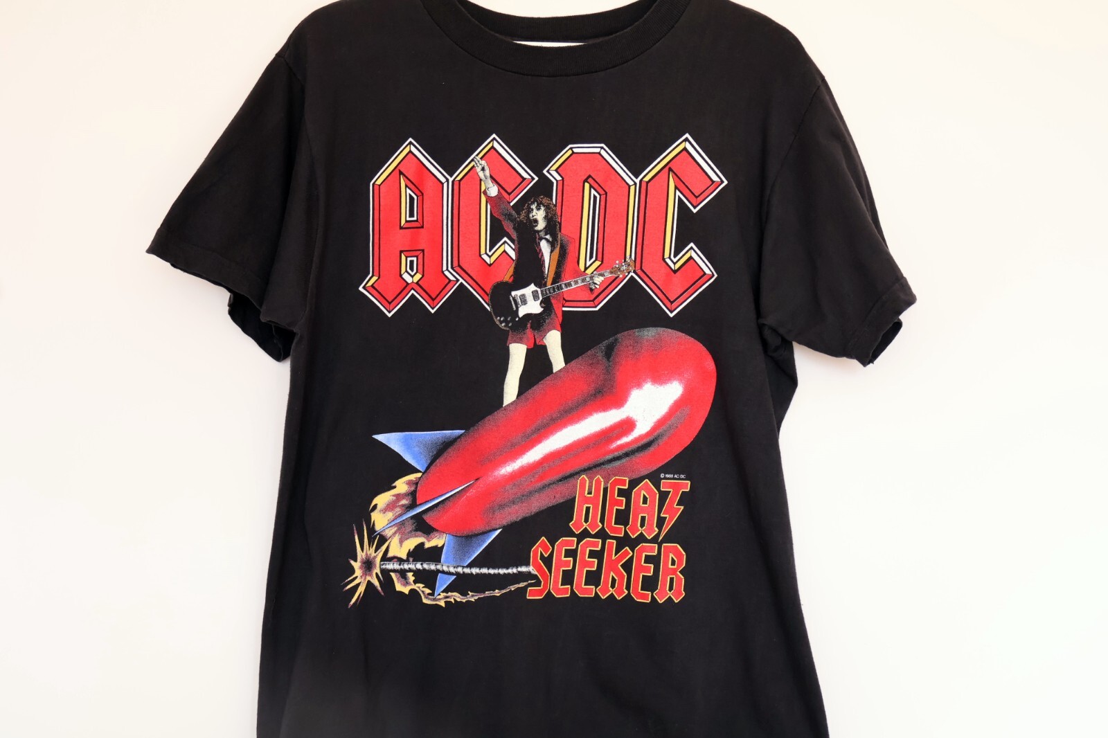 AC DC 1988 Tour Heat Seeker T-Shirt Size L | eBay
